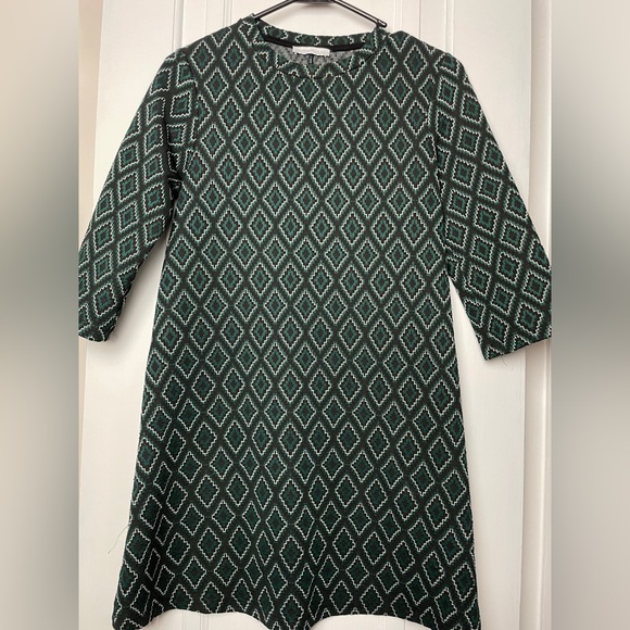 ZARA beautiful tribal patterned dress with green and black diamonds design - Picture 6 of 7